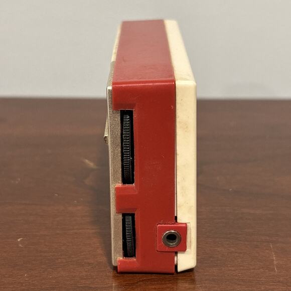 60s Toshiba 6P-15 AM Transistor Radio Red Works - Picture 6 of 9